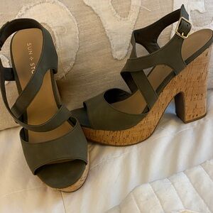 Sun + Stone Women's Green Platform Heels